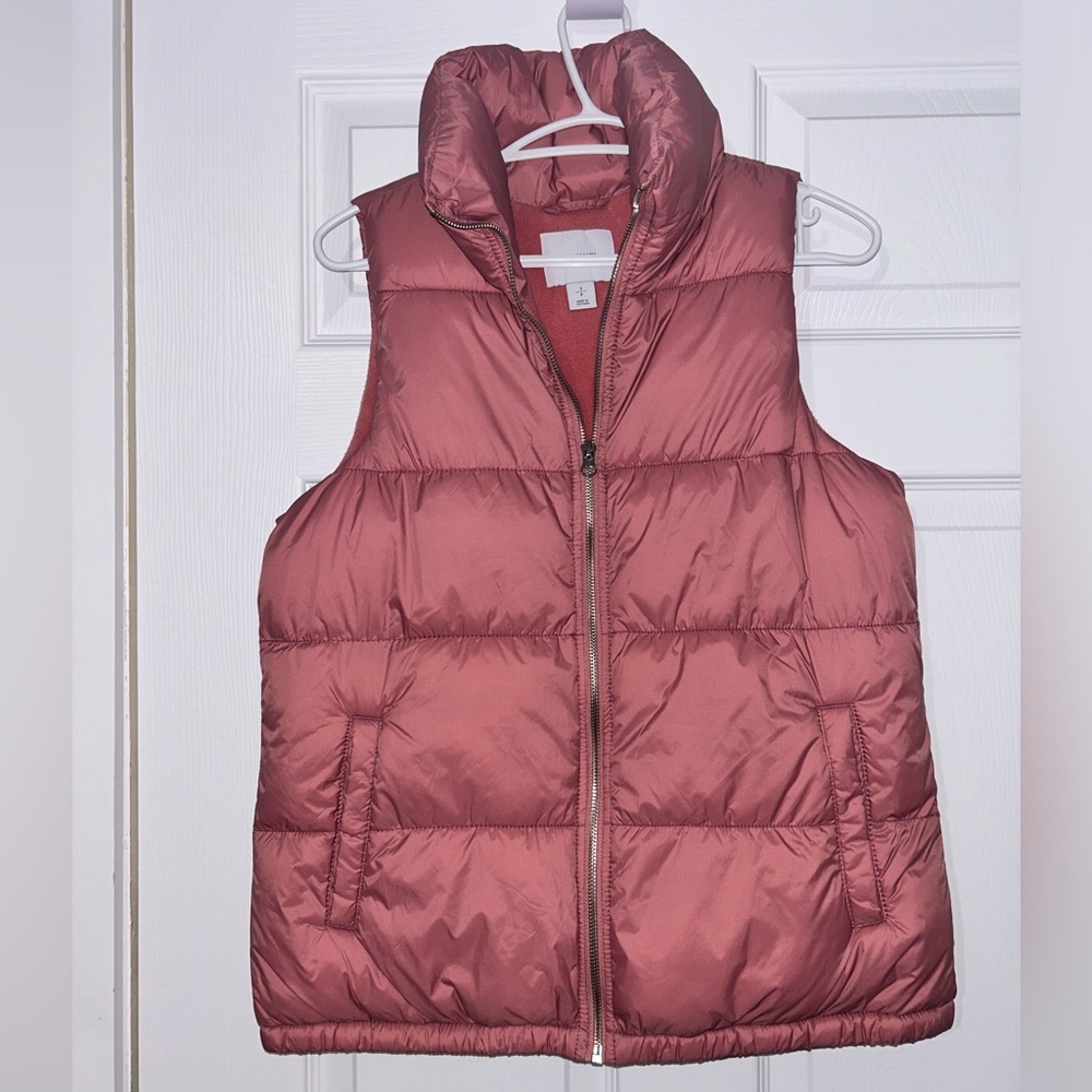 Rose pink old navy puffer vest